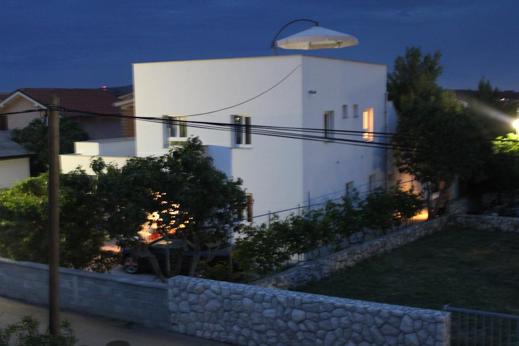 Apartments Ante Вир Екстериор снимка