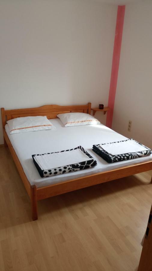 Apartments Ante Вир Екстериор снимка